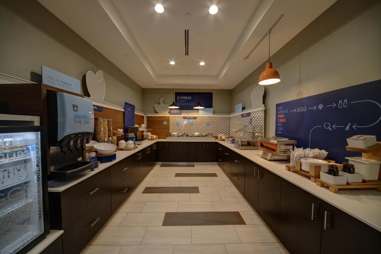Holiday Inn Express Hotel & Suites Oklahoma City-West Yukon By Ihg Buitenkant foto