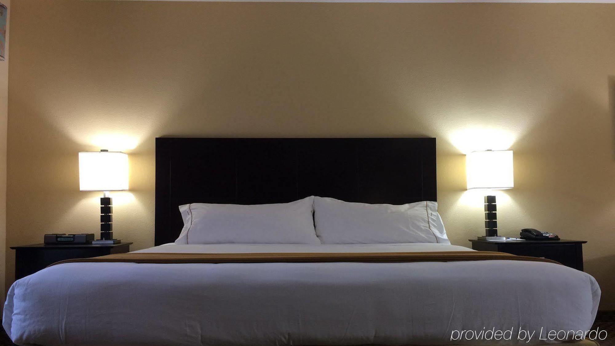 Holiday Inn Express Hotel & Suites Oklahoma City-West Yukon By Ihg Buitenkant foto
